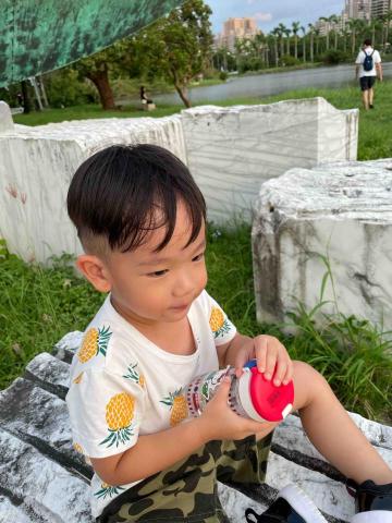 Mark - 跟陪玩哥哥來公園放電好開心！