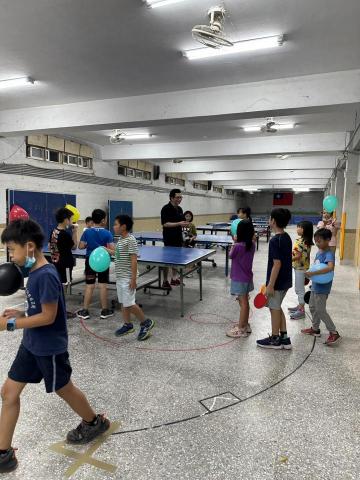 「魅筆藝創」Michael郭教練&Abby陳教練 - 與小朋友互動式Q&A討論 「魅筆藝創」Michael郭教練&Abby陳教練 - 與小朋友互動式Q&A討論