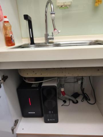 淨水安裝保養工作室 - 水精靈Ro直輸機搭配廚下加熱器