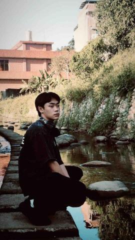 提供寫文章服務的專家小唐