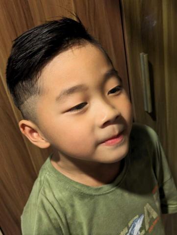 黃湘閔 - 兒童理髮