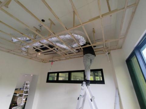 陳志龍 - 埋入式冷氣安裝