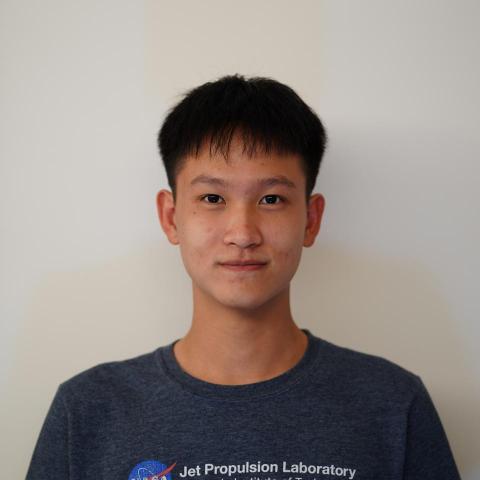 提供自學英文方法服務的專家林俐宏