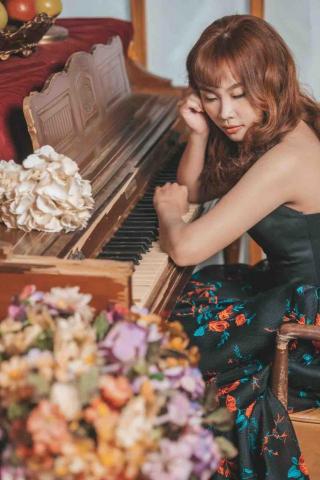 有魔有young 歌手 - 與音樂合照