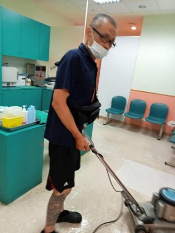 朱明忠 - 洗地打腊豐原省立医院