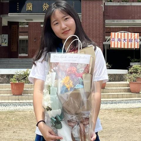 提供學測數b服務的專家黃品涵