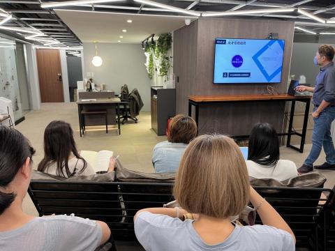 佐才管理顧問股份有限公司 - 2023年10月19號公司顧問應邀至連鎖商務中心對創業者進行人力資源講座