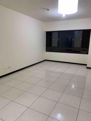 小美專業收納清潔 - 一道批土跟兩道水性漆