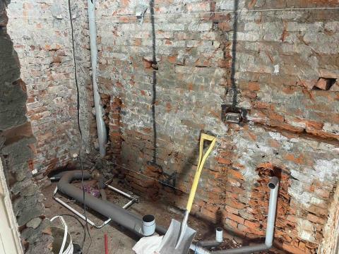 李汪庭 - 廁所配新