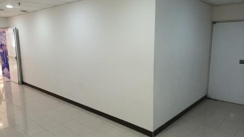 泰清潔居家生活 - 百貨商場走廊牆面油漆03