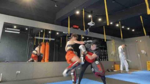 克里斯 實戰防身綜合格鬥拳擊健身 -  克里斯 實戰防身綜合格鬥拳擊健身 -