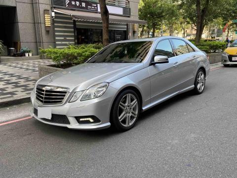 提供雕刻印章服務的專家林裕傑