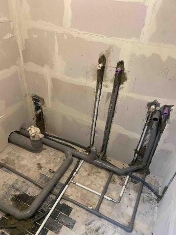 水電阿偉 - 浴室管路配置