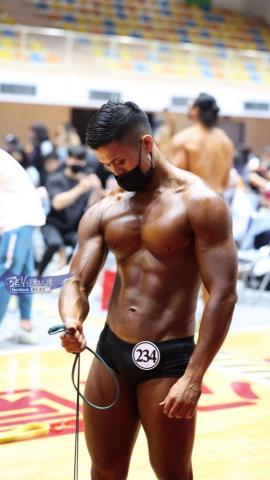 愛鉑齊亞健身房 - 2022年 宜蘭超自然盃健美比賽比賽照
 愛鉑齊亞健身房 - 2022年 宜蘭超自然盃健美比賽比賽照