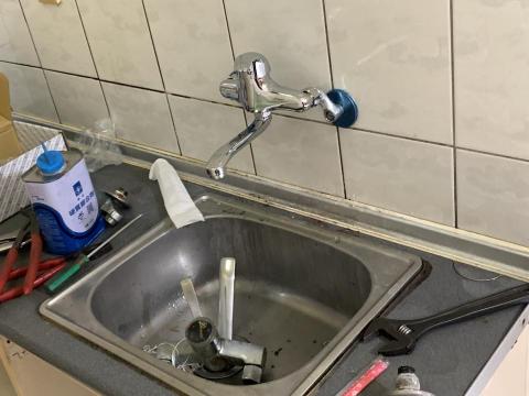 顥允企業/王先生 - 更換住家水龍頭.用水沒煩惱.