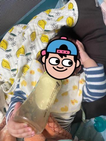 鄭婕 - 協助餵奶/照顧