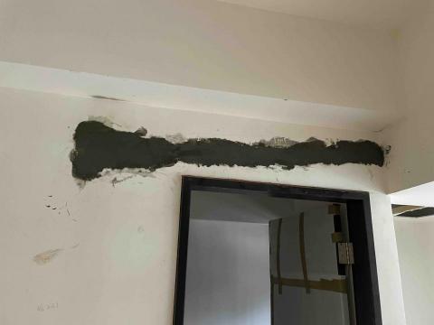 王忠祺 - 新建案，打好排水溝、埋塑膠管、抹水泥牆