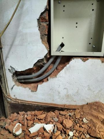 均鍚水電室內裝潢行 - 