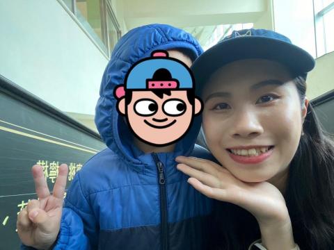 鄭婕 - 協助看顧幼兒活動安全