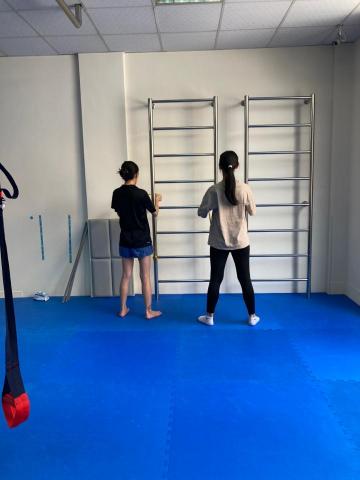 HotDog體能工作室 - 一對二的彈力帶訓練