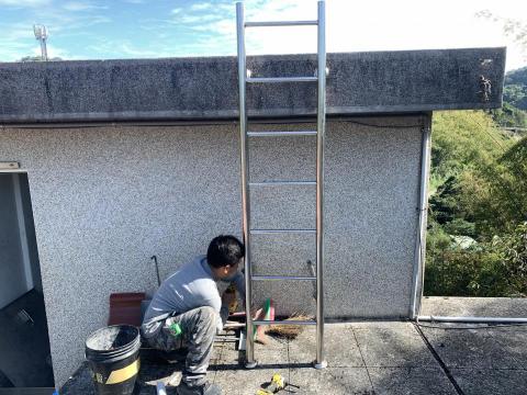 顥允企業/王先生 - 新設屋頂不鏽鋼爬梯.上屋頂沒煩惱.
