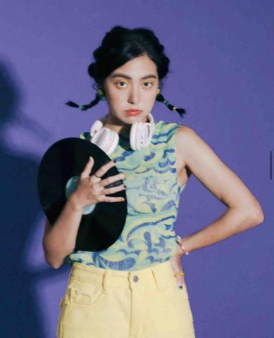 Amber Chen 妝髮造型師 - 昭和復古搞怪妝髮