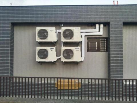 阿鴻冷氣電器工程行 - 室外機管槽配置