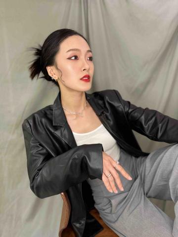 Amber Chen 妝髮造型師 - 幹練女力妝髮