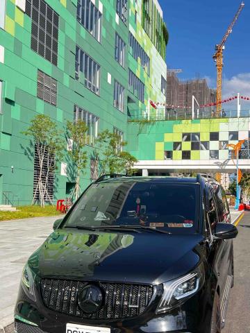 林錦笙 - 賓士9人座