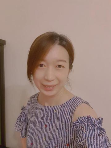 提供客服服務的專家葉玉慧