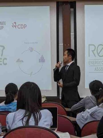 提供營養學家出路服務的專家林軒平