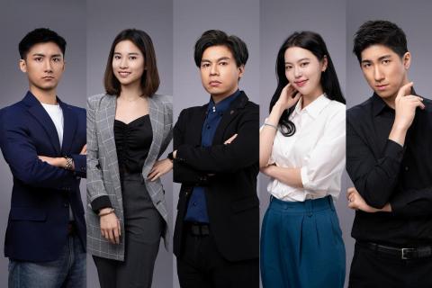 亦象光點攝影工作室 - 烏龜海灘有限公司的工程師在亦象光點拍攝的專業形象照，由攝影師鍾亦倫拍攝於2023年台北。