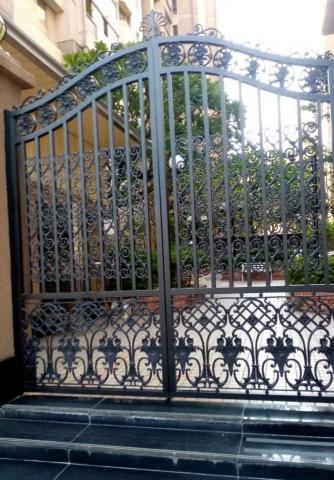 金鵬塗裝 各式塗料施工 - 鐵門漆面修繕改色