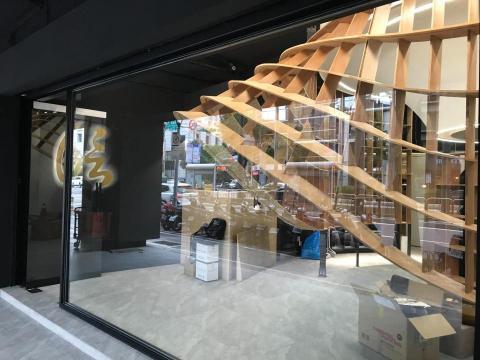 藝響構築室內裝修設計有限公司 - 店面打卡牆造型設計、曲面造型概念、特殊造型工法製作