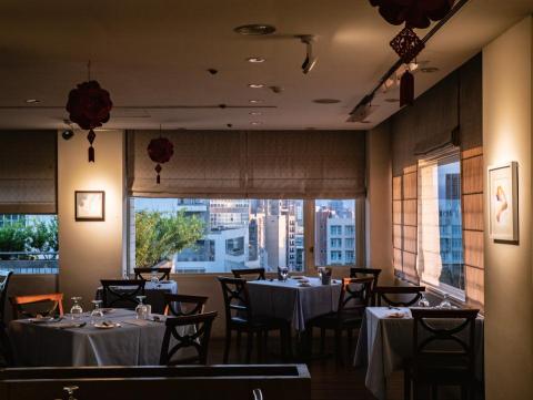 泰鼎工程｜STEX Engineering - 布查法式餐廳 - 用餐區天花板崁燈更新