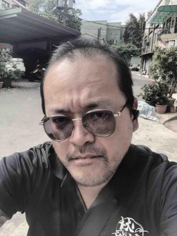 提供泥做工服務的專家黄意丰