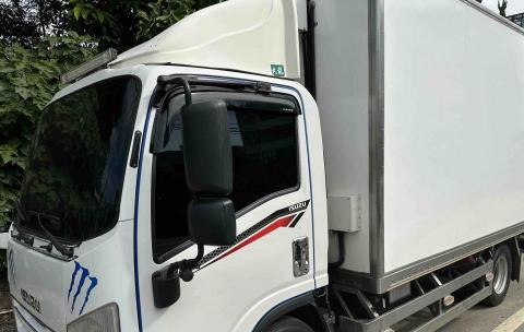 提供195服務的專家小羅