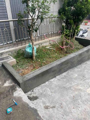 牆面鍛造師  啊晃 - 花圃砌磚打底