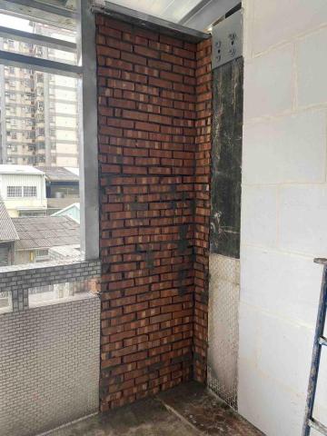 牆面鍛造師  啊晃 - 為了掛室外機所以紅磚砌