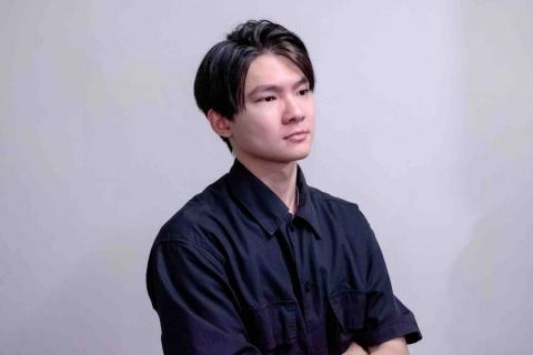 提供配音服務的專家廖士榮