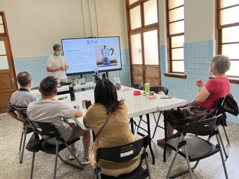 暮光咖啡 專業咖啡培訓 - 萃取理論與實作入門 暮光咖啡 專業咖啡培訓 - 萃取理論與實作入門