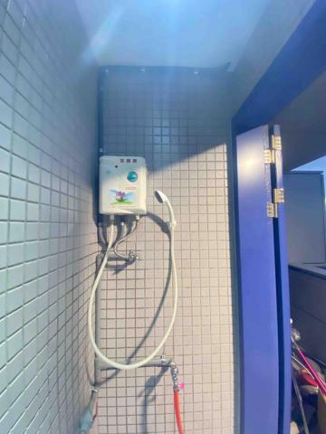 陳又健/翔奕水電企業社 - 電熱水器安裝（含配管配電）