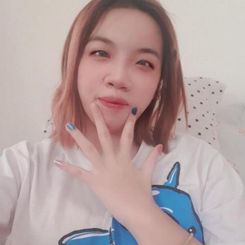 楊怡柔 - 自己上色的