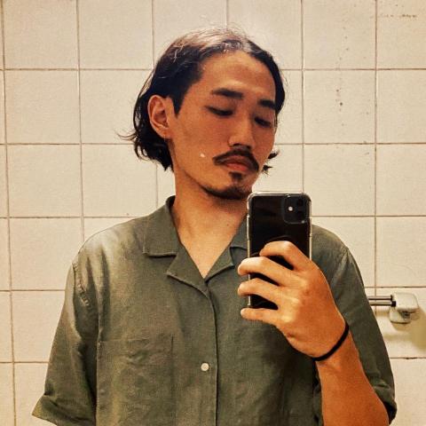 提供相機街服務的專家李致