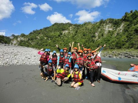 家鵬 - 秀姑巒溪泛舟