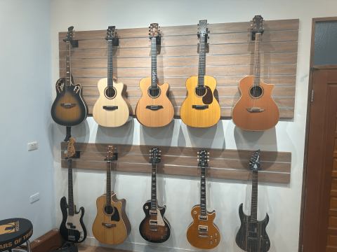林凱毅吉他工作室｜台中學吉他｜豐原吉他教學 - 工作室自己的收藏