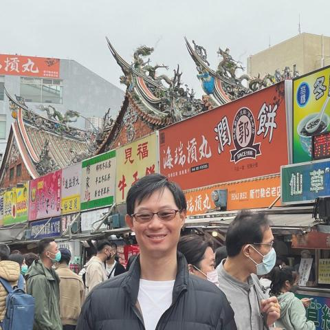 吳召涵 - 精油按摩，到府按摩，本人，到府女性純按摩