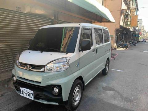 老昌說三道四 - 中華威利箱車
