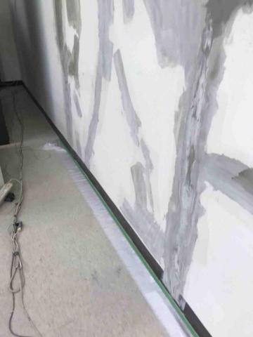 永平塗裝設計 - 三多路跟中華路辦公大樓壁癌特殊處理 永平塗裝設計 - 三多路跟中華路辦公大樓壁癌特殊處理