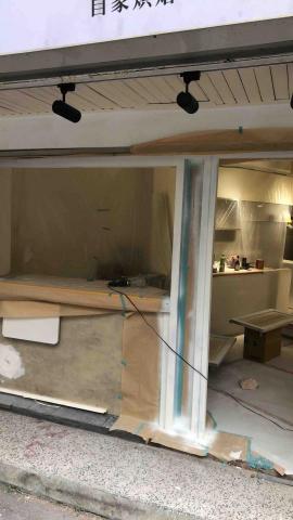 翁震宇 - 改色打磨、噴底漆